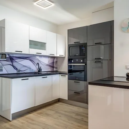 아파트 Myflat Coral 10 Premium *